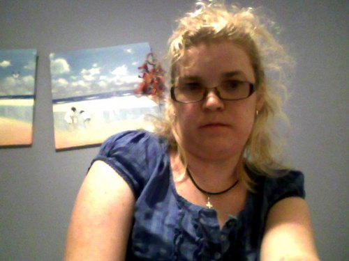 .fan of glee/supernatural  vampire diaries adore darren criss/chris colfer/ jensen ackles, jared padlecki i'm 4 gay rights u follow me - i follow you  ( :