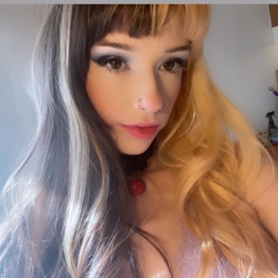 ariel. ❤️ recovery. cam girl. double pisces. INFP.   only fans/manyvids. ask about my dropbox which includes 1200 videos and pics from the last 3 years. 😍💕❤️