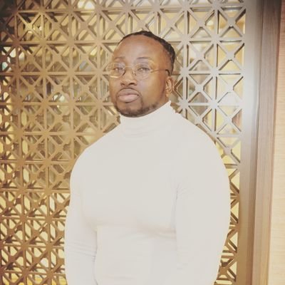 Founder & Presenter🎤@whenfistsfly 🥊
Content Creator