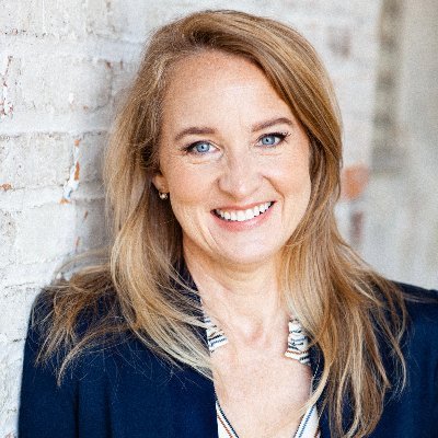 https://t.co/kvpyRdQOUe
Emmy- and Peabody-winning journalist. Exec producer of