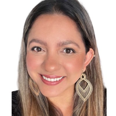 Adriza's profile picture. 