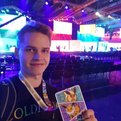 FC Bayern München und Coldplay Fan | Pokemon (VGC und Singles) und Splatoon Competitive Spieler | Gruga-Liga Champion 2022 & 2023 | Mathestudent
742/400 CP