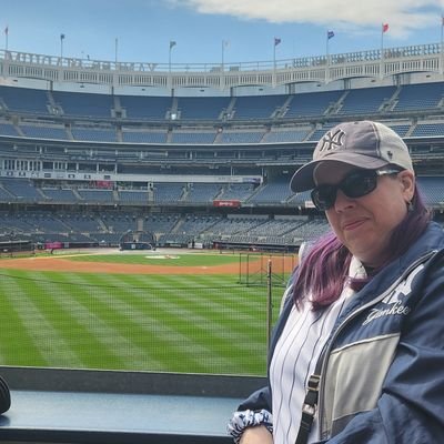 Adjunct professor in geography and meteorology; Go Yankees! Go Huskers! Go Cowboys, both Dallas and Ok State!    (she/her)