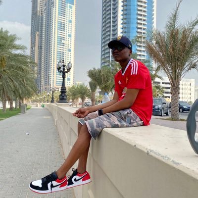 UAE🇦🇪ZIM.🇿🇼Man U supporter🔴⚪️🔴 𝗜𝗺𝗽𝗮𝗰𝘁. ⓘ𝗢𝗳𝗳𝗶𝗰𝗶𝗮𝗹 𝘀𝗼𝘂𝗿𝗰𝗲𝘀.ⓔ⚽️ #BlackLivesMatter PS Fanatic FIFA♟🎲 Messi fan 🐐®️