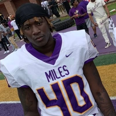 RB @miles_football 1of1🙌🏾