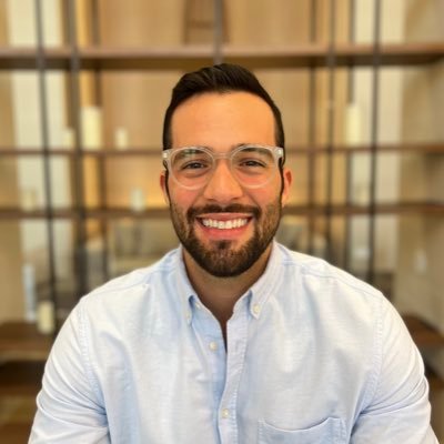 RickyJPerezE's profile picture. I write about DTC Selling Strategies for Patented Products | Helped 13+ SharkTank brands scale  🦈 | Former @Accenture Consultant