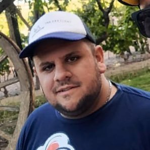 ezee_chujo's profile picture. ay caramba