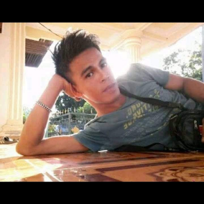 Azri85363053597's profile picture. 