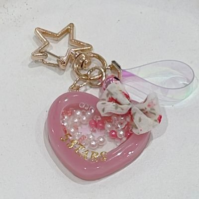 ‘23.11.12ぴのちゃんが虹の橋を渡りました。’25.5.16母が亡くなりました。😢 手作り多趣味。A.B.C-ZのとっつーLove💗✨新しい垢を作りました。えび担さんを中心にフォローさせてくださいね。アロマテラピー検定一級💮深く学びたいです。◎投資IT起業エロ系などは即ブロック