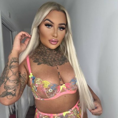 BLONDE | BRITISH | TATTED ✨ Find my spicy link down below ⬇️