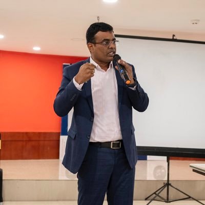 caraja16's profile picture. 