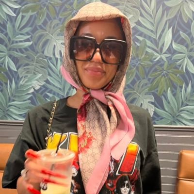 Law School .Yeah A Paralegal ⚖️👩🏽⚖️Coffee☕️,Water,Wine🍷Repeat.♻️1/3 CEO,OOO,OOO of PreciousGems™💎