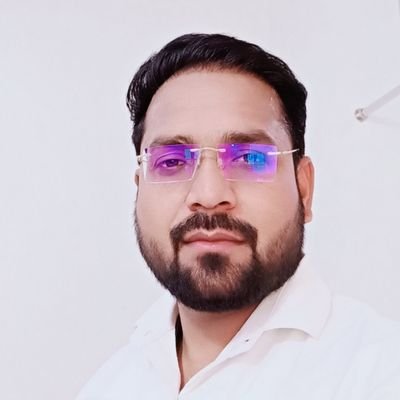 Manojkumar_011's profile picture. UPSC fighter..

ताकत ही ताकत का सम्मान करती है..!
#BE_STRONG..!!