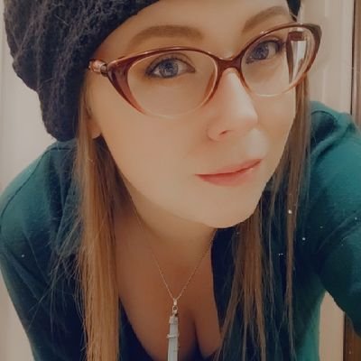 Streaming a variety of games on Twitch! Captura noob!

She/her.