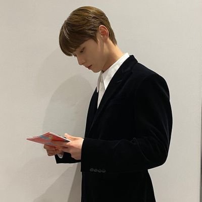 インスタでおすすめされてファンに😆🫰オンマ世代황도🍑🔰です😊無言フォロー失礼します🙏ロハでもあります💜よろしくお願いします😊🫶