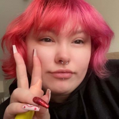 uwukrii's profile picture. 