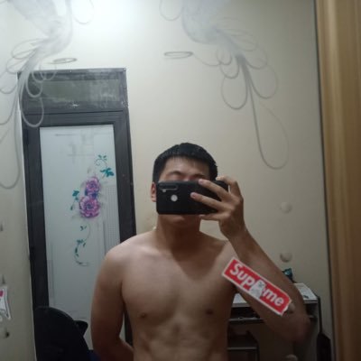 ghfxngfd123's profile picture. 