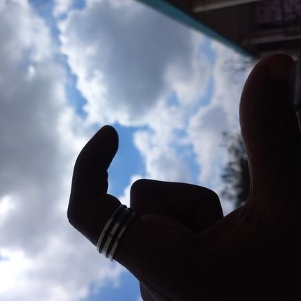 Macmwendia's profile picture. 