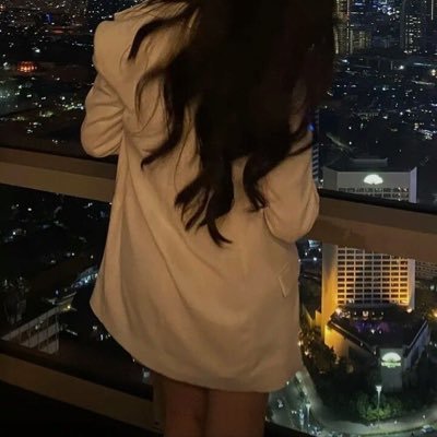 DMにて先着順でお取引確定させて頂きます。そのためリプにてお取引確認させていただいてもDM先着順のため交換不可となる可能性がございます。ですので早めのDMお待ちしております。4日DMのお返事がない場合取引キャンセルさせて頂きますのでご了承ください。仕事の都合上返信が遅くなってしまう場合がございますご了承ください。