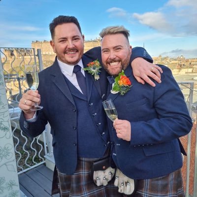 JohnMcFaul82's profile picture. John McFaul fae Danderhall. Iains husband 👬 Finns dad 🐕 Abbie’s Uncle 💛🌈