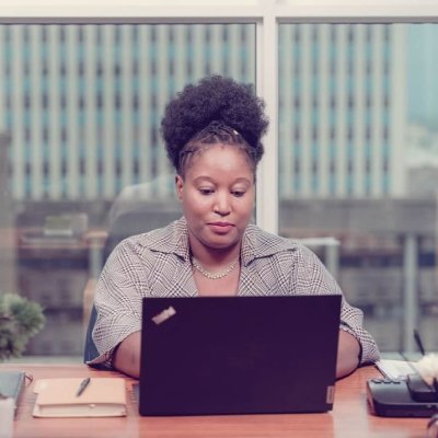 bhekathembi's profile picture. From nurse → 7-fig agency → AI strategy expert 💝

Building businesses with heart: AI systems that feel human + relationships that scale

🌍