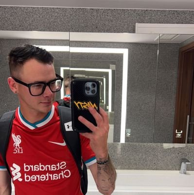 svetcavitc44420's profile picture. 