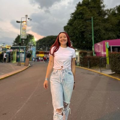 LoreDiazSalgad1's profile picture. Fútbol ⚽ - Millonarios F.C

Instrumentadora Quirúrgica - FUCS 

23⚡