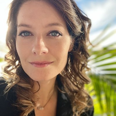 Skull Base fellow @mayoclinicneuro 💀 7y Chief @InovaFairfax 🧠 @tamhsc @CWRUBioethics @williamandmary 💚🤸🏼♀️💛 Tweets from my brain only.