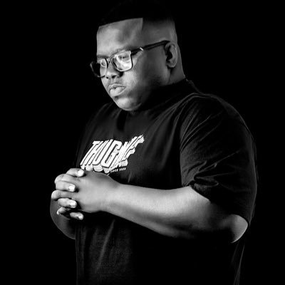 DJ e Produtor / CONTATO: ☎️ (21) 979064979 https://t.co/p0k6S2GfBZ ⬅️ INSTAGRAM @cosmolandiaofc ⬅️ BAILE DA COSMOLÂNDIA