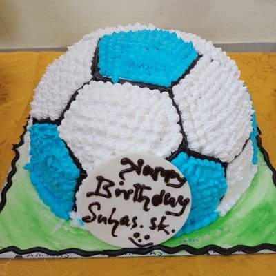 Kadhambari17's profile picture. mom