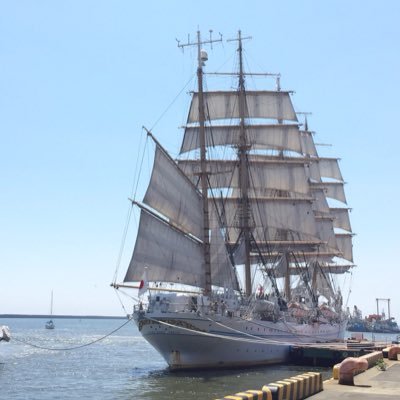 luckystrikeshou's profile picture. 記念競輪🚴を基本やってます❗️本命党ですので、1.2レース絞ってやってまーす🎉 気が向いたら聞いてみてください🎯何かの参考になってくれたら嬉しいです😊2023年の高松宮記念🏇から競馬は学び中でーす🍀