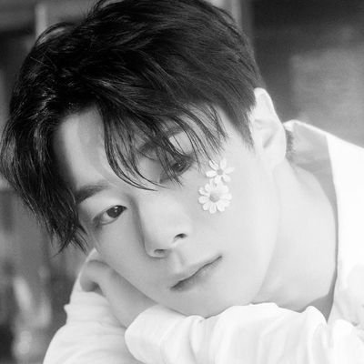 JenniferCasR1's profile picture. 🎐🅑︎ᴀɴɢᴛᴀɴ ɪs ᴍʏ 𝕌ɴɪᴠᴇʀsᴇ🐋
                                                                    🌹𝔹𝕠𝕣𝕒𝕙𝕒𝕖💜