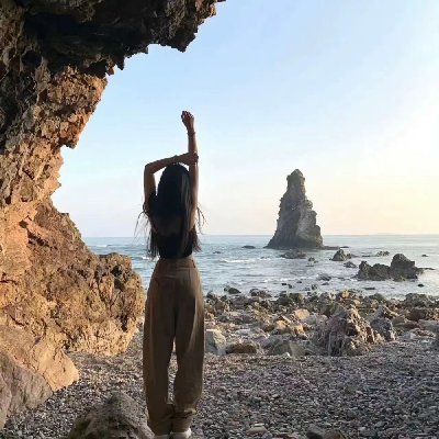 Katrina33221689's profile picture. 