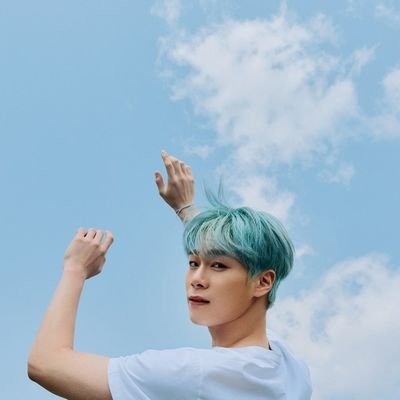 otaku, kpoper, opinante, olguitamarina, spoileable, inviernista, manga collector //
Astro💜 MoonBin🐈💜
Ateez 🖤¦ Lun8🌙¦17n💎¦Aespa🤍¦ Billlie🔔