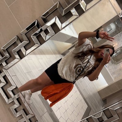 jckyxsnc's profile picture. // ♡ // 22