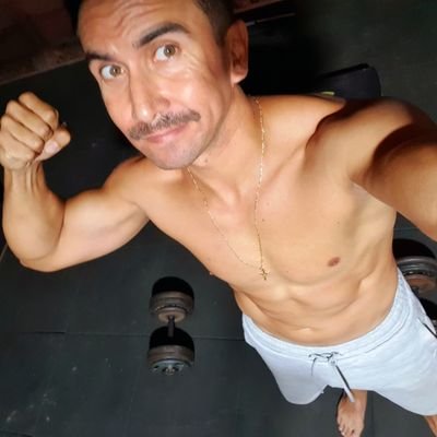 Profesor de educacion fisica UCSH
Diplomado en Fitness