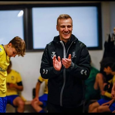 U17 Cheftræner Brøndby IF. UEFA A-licens. cand.scient. i idræt KU