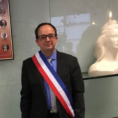 Chargé d’études, R&D des matériaux automobiles et coloris des matériaux - Maire adjoint à Elancourt (78) Conseiller Communautaire de SQY
