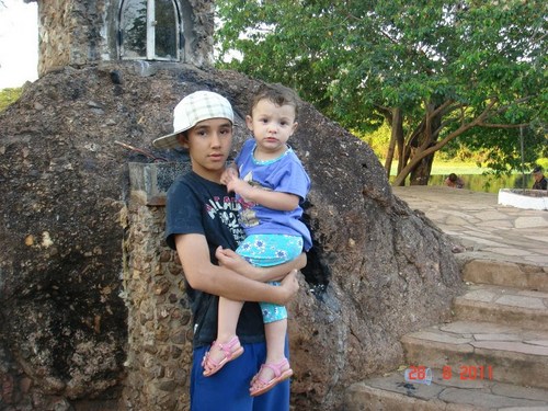 ''Nascido pra brilhar? Não. Somente resplandecer o brilho de Cristo.''