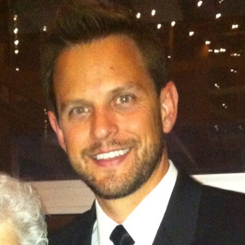 nickwilmott's profile picture. coke and peanuts with a good vampire book. thats me