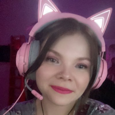 New streamer, obsessed with dead by daylight and everything horror!