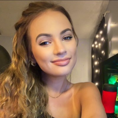 Stream Fortnite daily 💗🎮