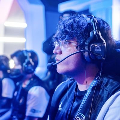 Co Manager, Graphic designer and  Halo Player for @CintanegraGC. || @Ariethoney ❤️ || https://t.co/t5lBxYXOvf