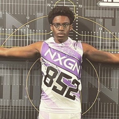 Class of 2025 || 5'11 185 || WR/ATH || 2.7 GPA || Hampshire High School (IL) | Daniel.abegunde@recruitinginfo.org