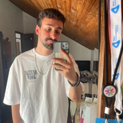 0Mourao's profile picture. Aposto 5€ que tas a ler esta merda na tua mente. Pronto agora deves me 5 paus, fico à espera.

utad, ciências do ambiente
Ig.@joaopcmourao