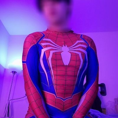 28, NY. I love spiderman, sentai, superheros, and undies. DMs open to mutuals that wanna have fun/chat. 🔞
recon: vexxxin