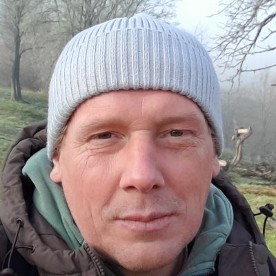 🧰 eng 💾 sw 🖥️ hw
🧑🤝🧑 pädagogik 😜 psychologie 🌏 philosophie
🔗 webautor 📝 webprogramer
📲 offering kg of new content ▶️ 🌶fresh 🐤 young 🔨 nopolitic