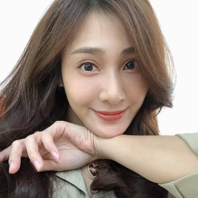 lovely_anna044's profile picture. No matter how hard you try, you will have a lot of luck.