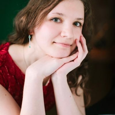 London-based classical pianist from Siberia❄️, @rcmlondon alumna, fan of chamber music, piano teacher