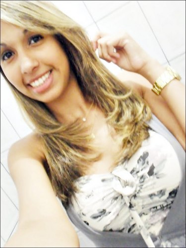De olhos bem abertos eu sigo tranquilona ..     
                 contra inveja e a maldade de várias vacilonas :S $$$$$$